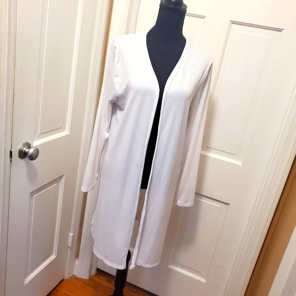Splash White Lightweight Kimono Size 1X runs small